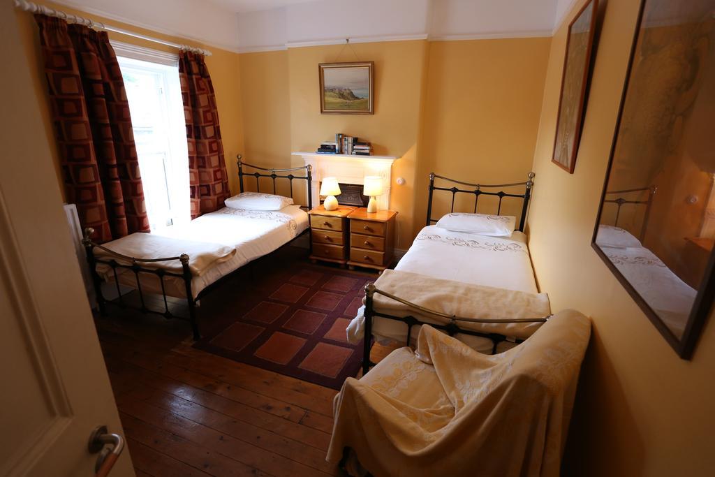Corratavey Guest Accommodation 밸리캐슬 외부 사진